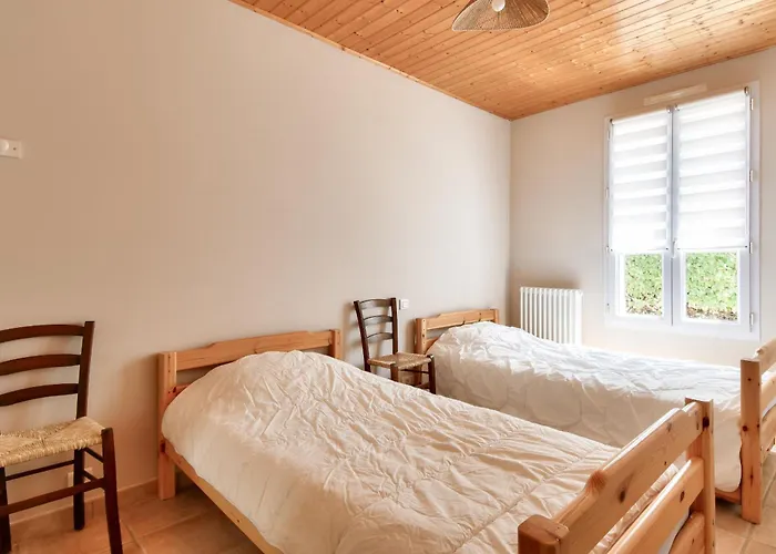 300 M Du Port - Jardin - Maison Pour 6 *