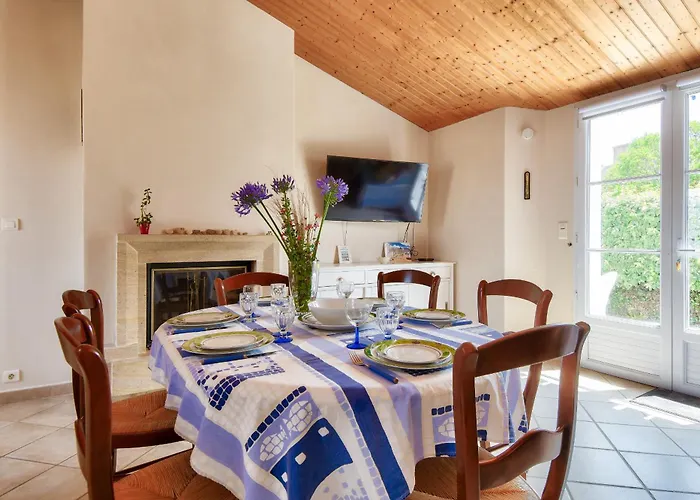 Prázdninový dům 300 M Du Port - Jardin - Maison Pour 6